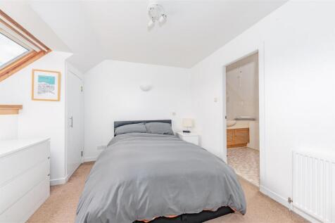 5 Malcolm Crescent Monifieth EDITS-1.JPG