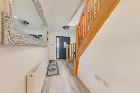 12 Mona Crescent BF-22.JPG