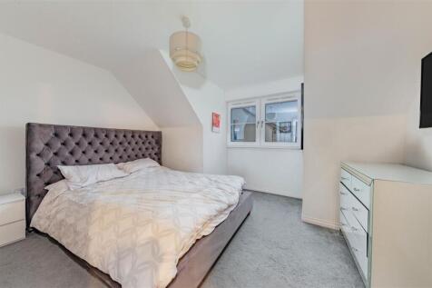 12 Mona Crescent BF-3.JPG