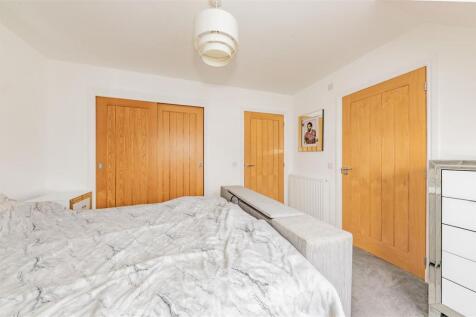 12 Mona Crescent BF-6.JPG