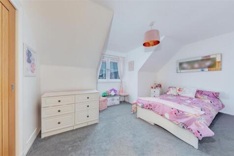 12 Mona Crescent BF-8.JPG