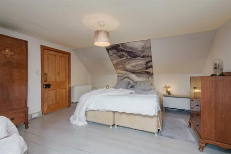 7 Rosebank Lane Forfar-11.jpg