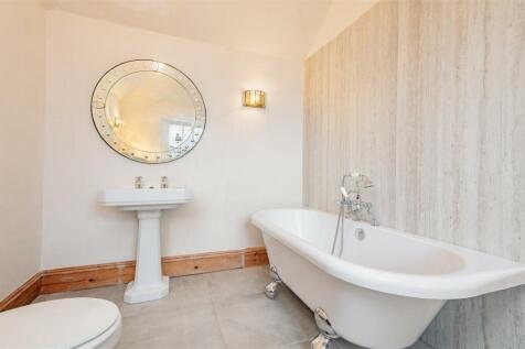 7 Rosebank Lane Forfar-10.jpg