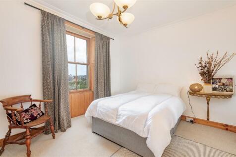 7 Rosebank Lane Forfar-2.jpg