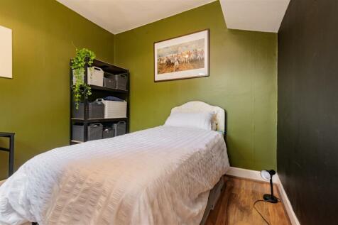 7 Rosebank Lane Forfar-9.jpg