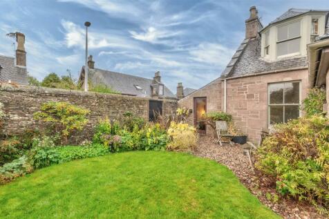 7 Rosebank Lane Forfar-21.jpg