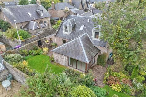 7 Rosebank Lane Forfar-30.jpg