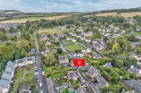 7 Rosebank Lane Forfar-32.jpg