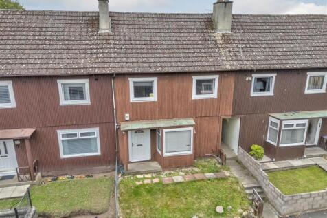 9 Helmsdale Crescent Dundee-12.JPG