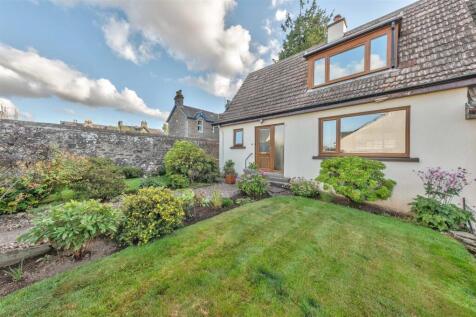 4 Kinloch Place Meigle-15.JPG
