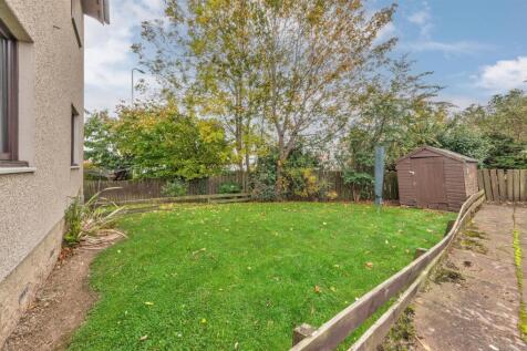 39 Hazelton Way BF-14.JPG