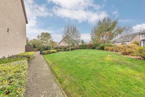 39 Hazelton Way BF-13.JPG