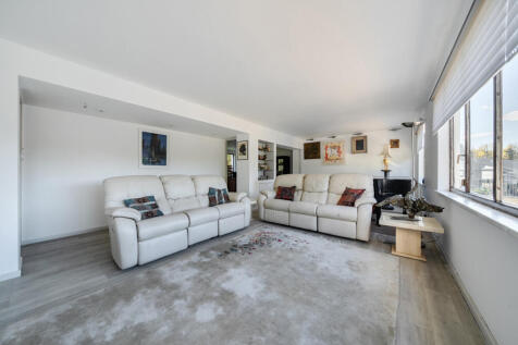 1372182-2-68fb633...