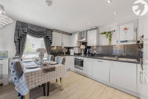 Kitchen/Dining Area