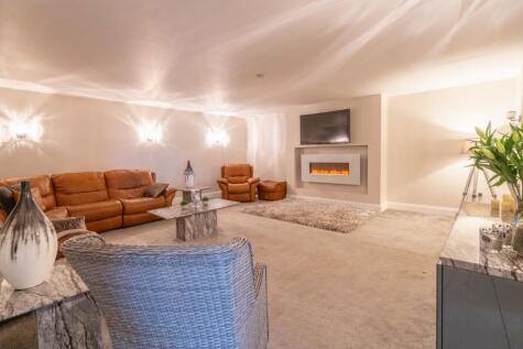 Family Room 1