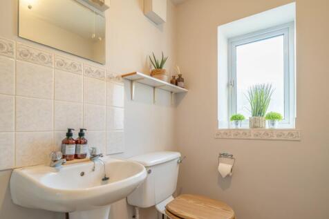 Annexe Shower Room