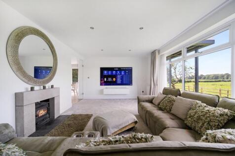 Main Lounge
