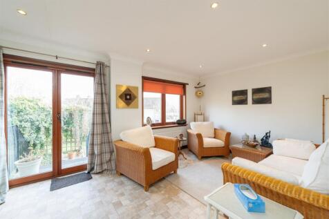 54a_bennecourt_drive-09.jpg