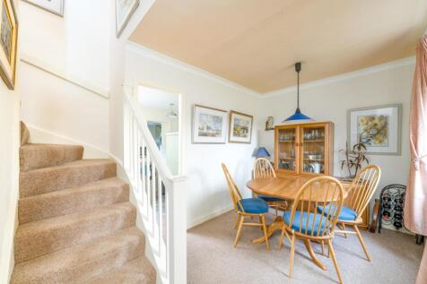 West Cottage Marlfield-16.jpg