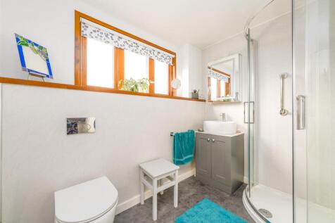 West Cottage Marlfield-23.jpg