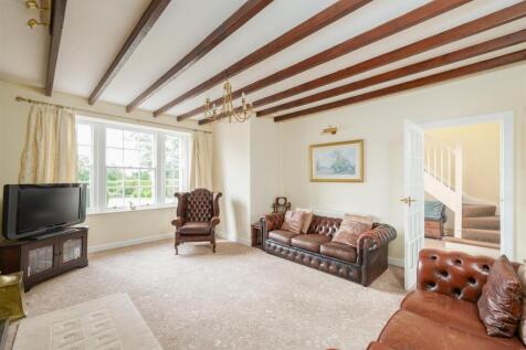 1_Swinton_Bridge_End_Farm_Cottage-05.jpg