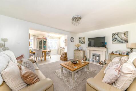 89_hallydown_crescent-03.jpg