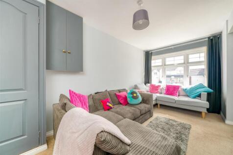 89_hallydown_crescent-10.jpg
