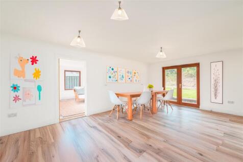 GIllsland _Virtual Staging-2-AFTER.jpg