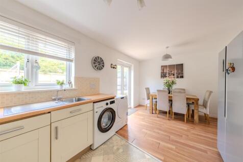 41_hallydown_crescent-07.jpg