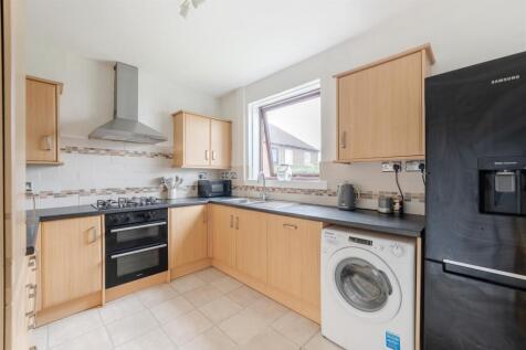 30_gunsgreen_crescent-05.jpg