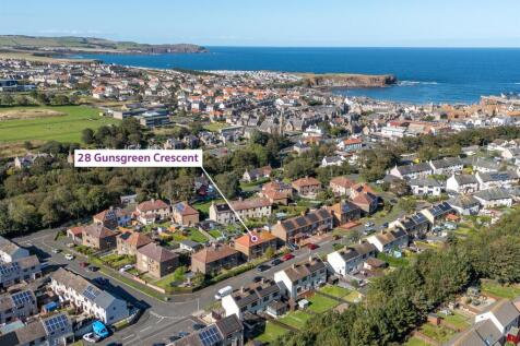 28 Gunsgreen Crescent_Eyemouth-01.jpg
