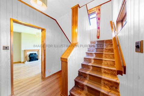 28_gunsgreen_Crescent_eyemouth_WATERMARKED-1.jpg