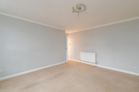 32a High Street-03.jpg