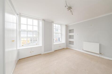 32a High Street-07.jpg