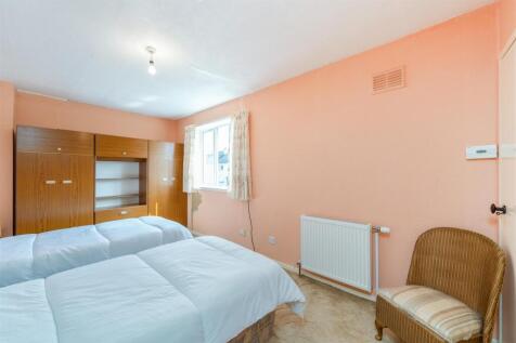70_howden_road-08.jpg