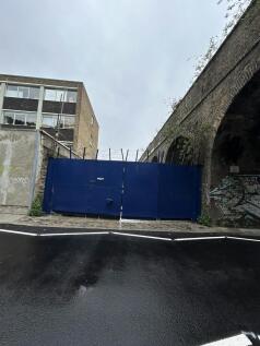 Creekside External.jpg