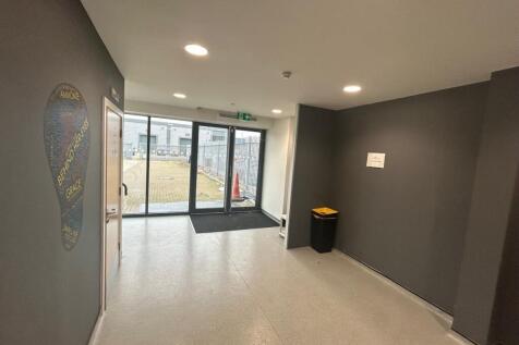 Foyer.jpg