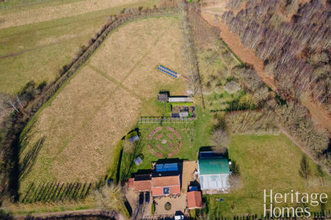 DanPropertyArielPhotography-ParkFarmBarn-TP00783-5