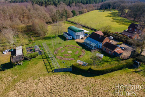 DanPropertyArielPhotography-ParkFarmBarn-TP00783-1
