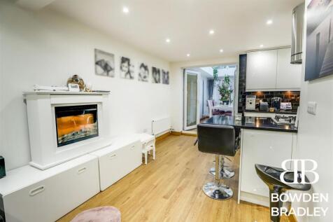 Lounge/Kitchen