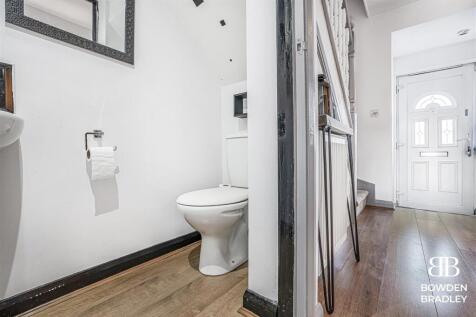 Toliet