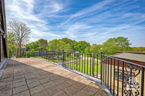 Master Bedroom Balcony