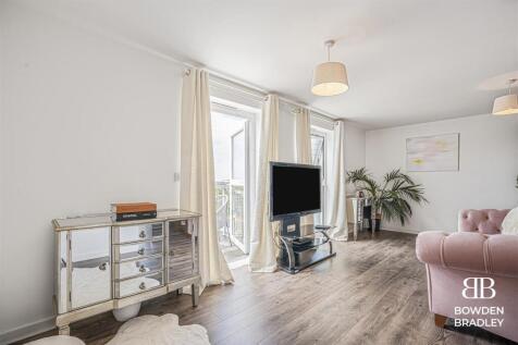 Living Room/Kitchen