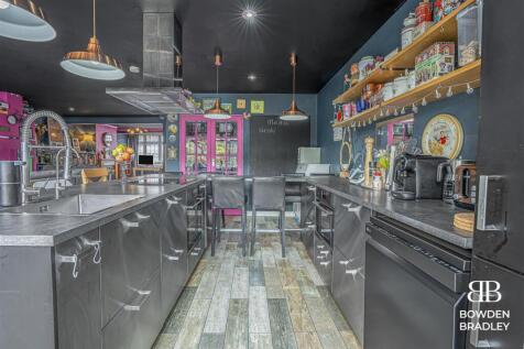Living room/Kitchen