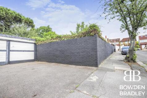 Detached Garage