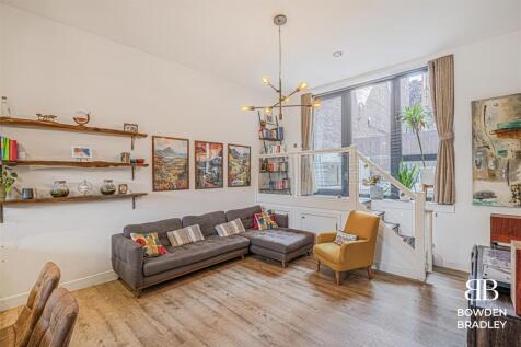 Living Room/Kitchen