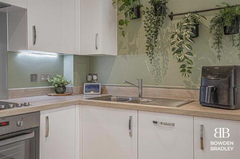 Kitchen / Living Room