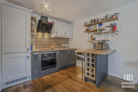 Living Room/Kitchen