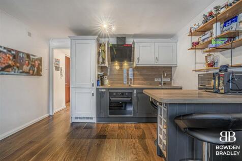 Living Room/Kitchen