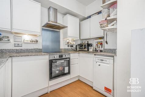 Living Room/Kitchen